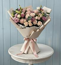 Букет цветов из:  Розы и Лизиантусы #REPLACE_PRED# Северном