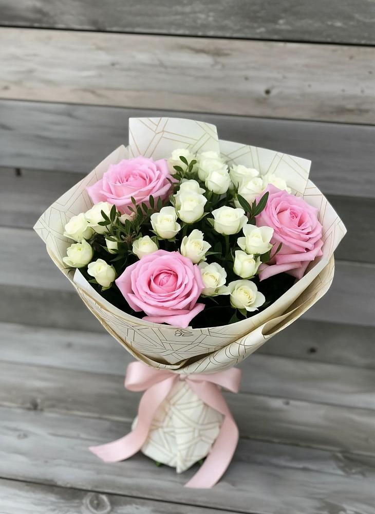 Букет цветов из: Розы в Северном