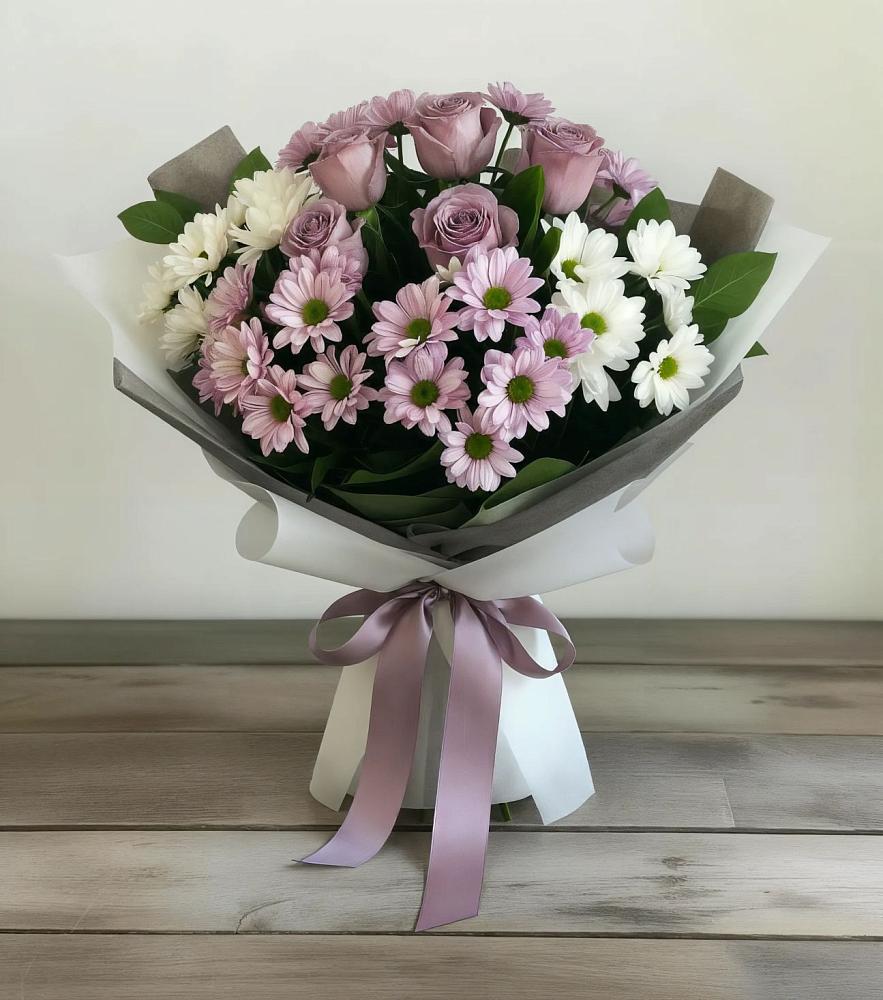Букет цветов из: Хризантемы и Розы в Северном