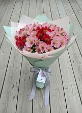 Букет цветов из:  Альстромерии #REPLACE_PRED# Северном