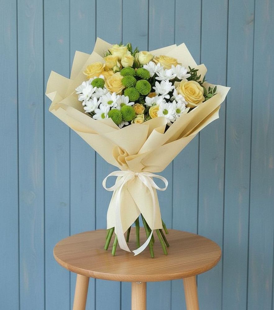 Букет цветов из: Хризантемы и Розы в Северном