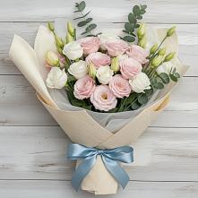 Букет цветов из:  Лизиантусы в Северном