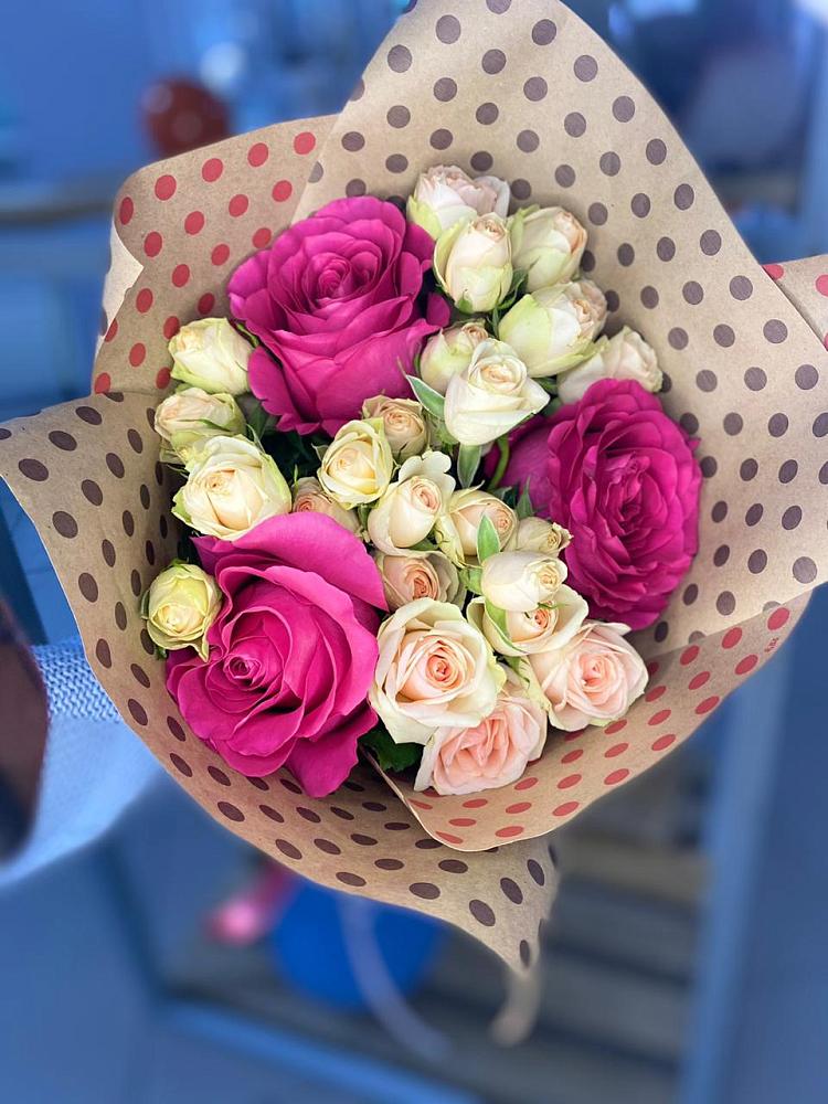 Букет цветов из: Розы в Северном