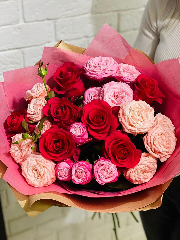 Букет цветов из: Розы в Северном