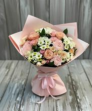 Букет цветов из:  Гвоздики, Розы и Хризантемы в Северном