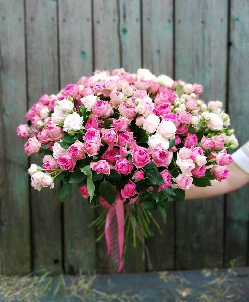 Букет Розовые кустовые розы Натали и Лав Лидия в Северном