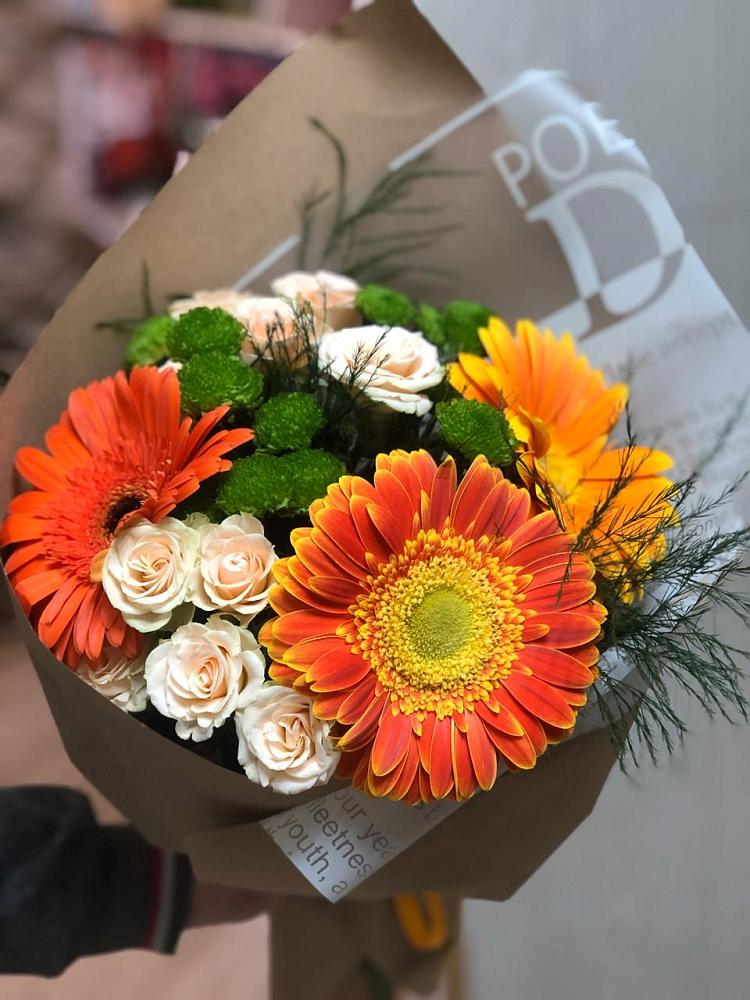 Букет цветов из: Герберы, Хризантемы и Розы в Северном