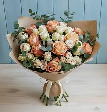 Букет цветов из:  Альстромерии и Розы #REPLACE_PRED# Северном